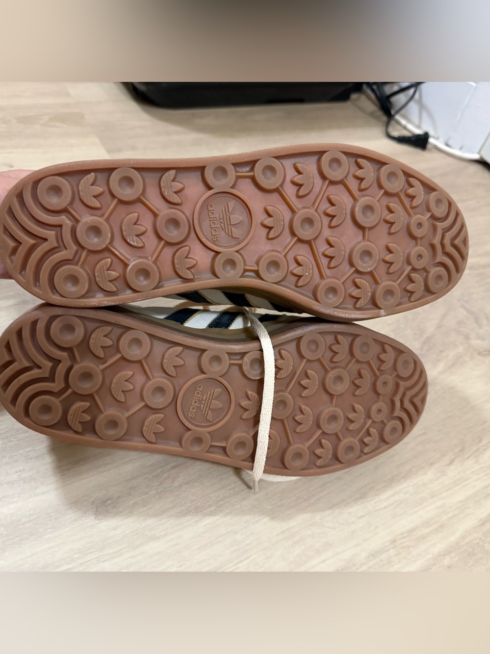 Adidas gazelles - Picture 5 of 7
